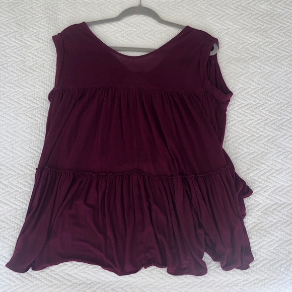 Free People Burgundy Flowy Top - Picture 2 of 4